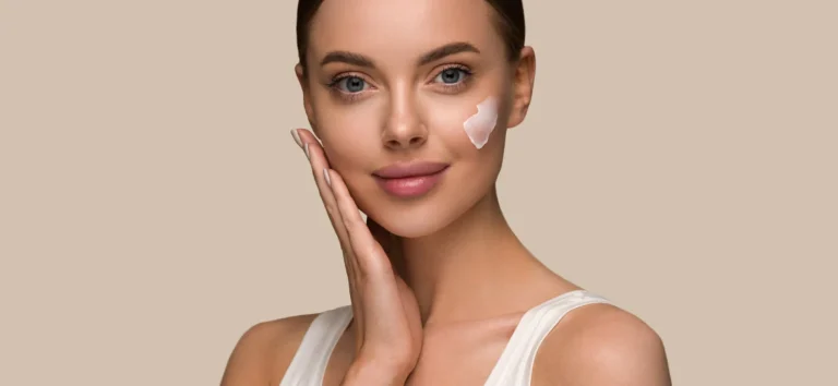 The Mask (1 to 2 times/week) – The Intensive Treatment That Enhances Your Skin (Step 10 of the Skincare Routine) 7 about-us-hero-image